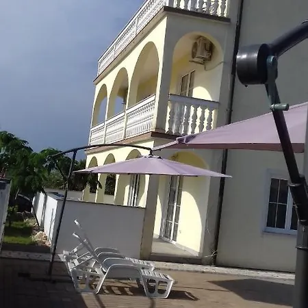 Apartament House Ariamare