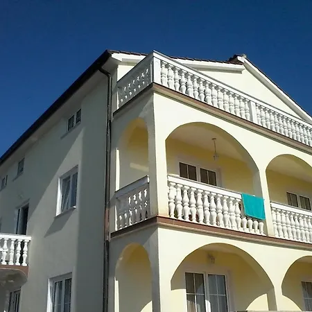 House Ariamare